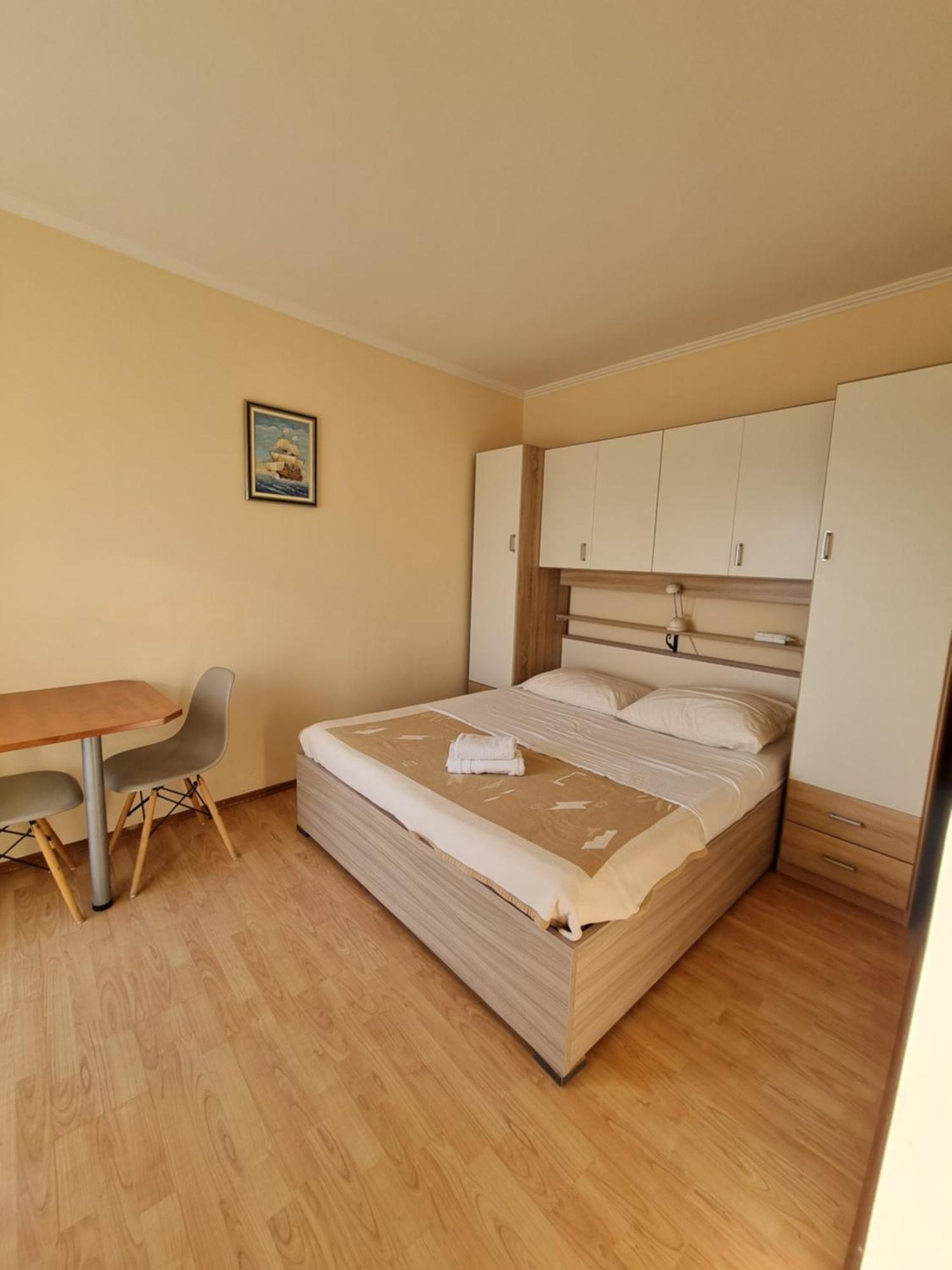 Apartmani Apollo - Drasnice Habitación foto